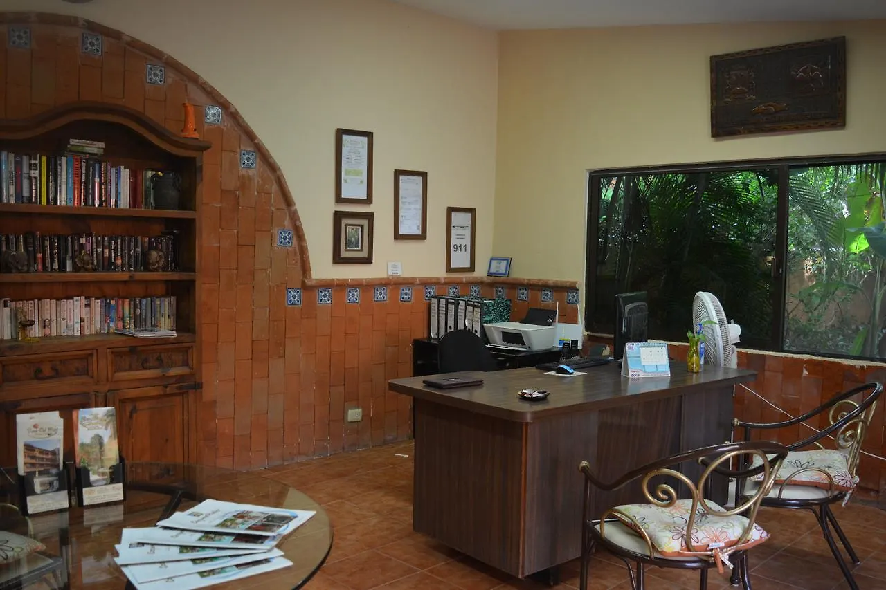 Hacienda San Miguel Hotel & Suites Κοζουμέλ
